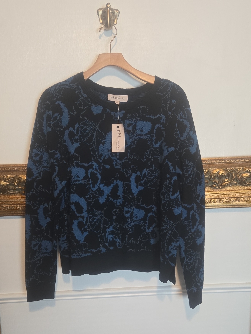 NWT Philosophy Black and Blue Floral Crewneck Sweater Size XL Super Soft